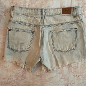 BDG vintage fit shorts size 25